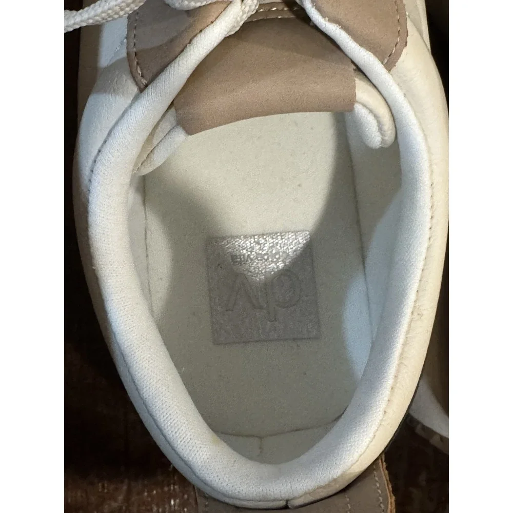 DV Dolce Vita Women's Sz 8.5 Bynx Platform Sneakers Neutral Chunky EUC